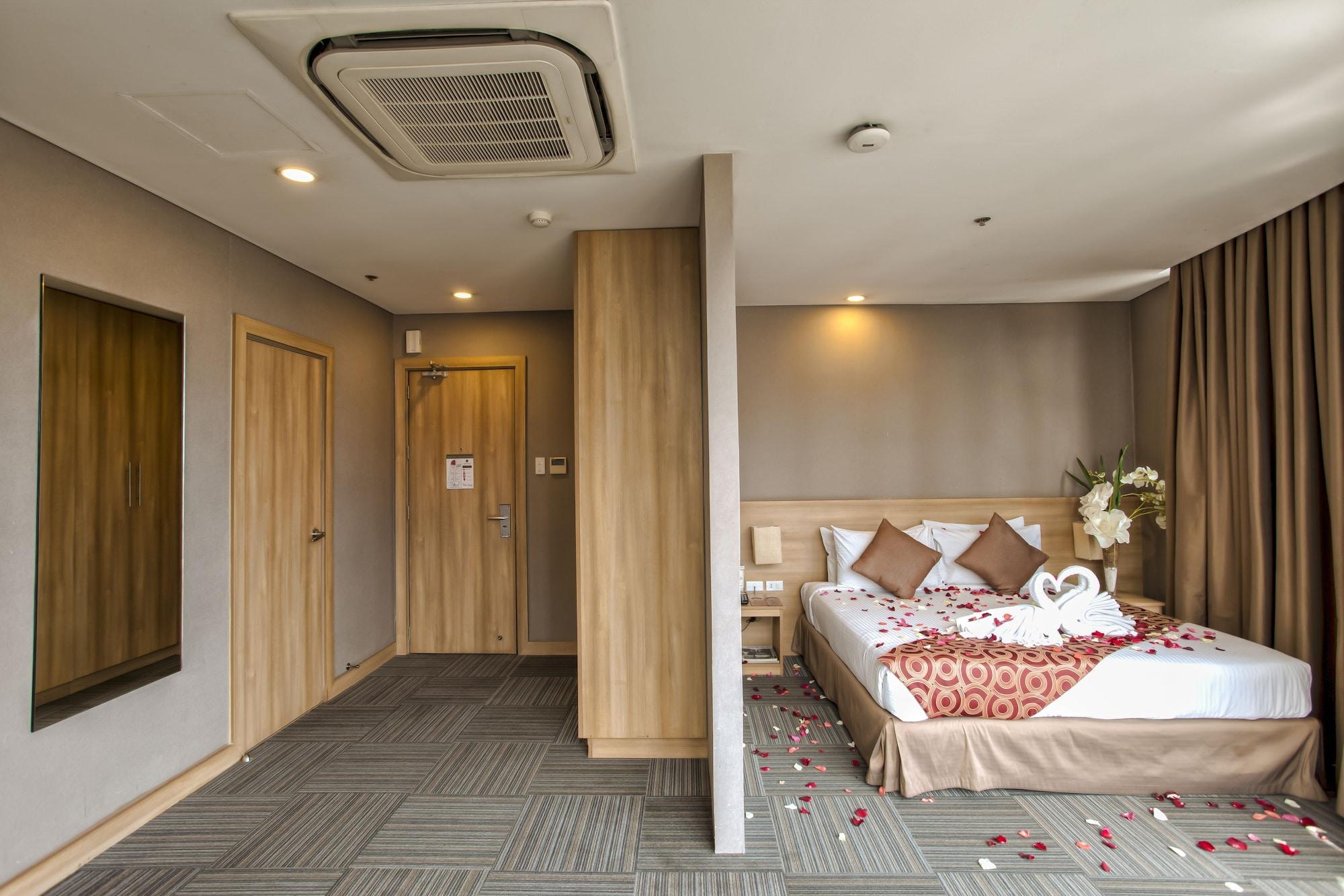 เมดิสัน 101 โฮเต็ล + ทาวเวอร์ Hotel เกซอนซิตี้ ภายนอก รูปภาพ