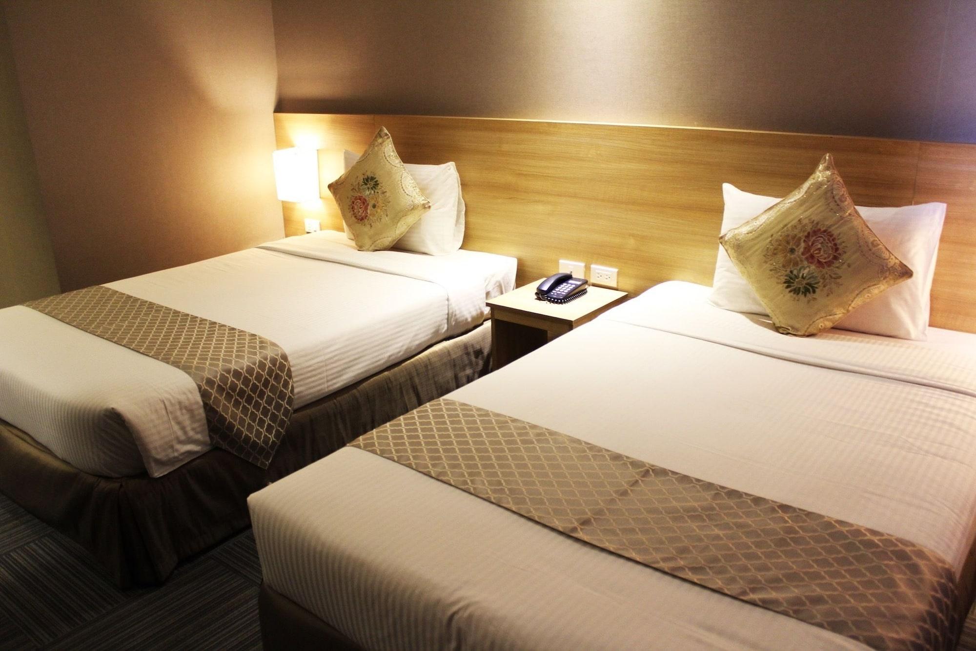 เมดิสัน 101 โฮเต็ล + ทาวเวอร์ Hotel เกซอนซิตี้ ภายนอก รูปภาพ