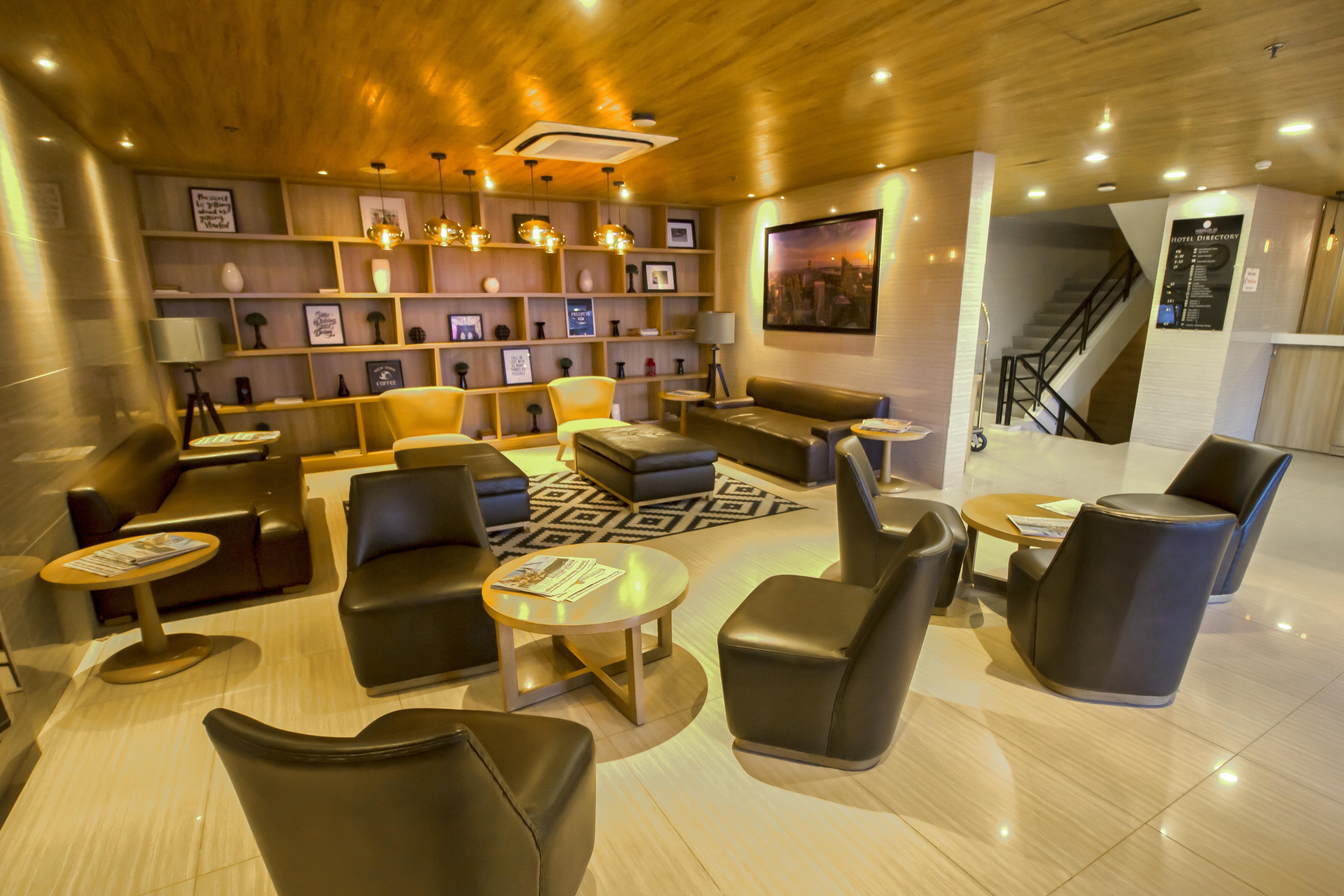 เมดิสัน 101 โฮเต็ล + ทาวเวอร์ Hotel เกซอนซิตี้ ภายนอก รูปภาพ