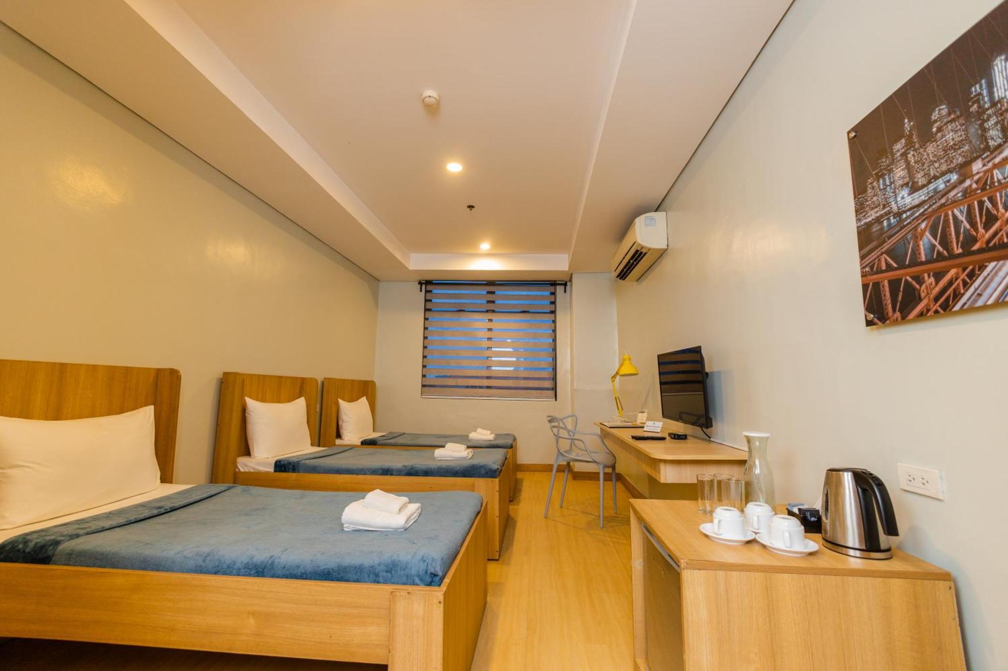 เมดิสัน 101 โฮเต็ล + ทาวเวอร์ Hotel เกซอนซิตี้ ภายนอก รูปภาพ