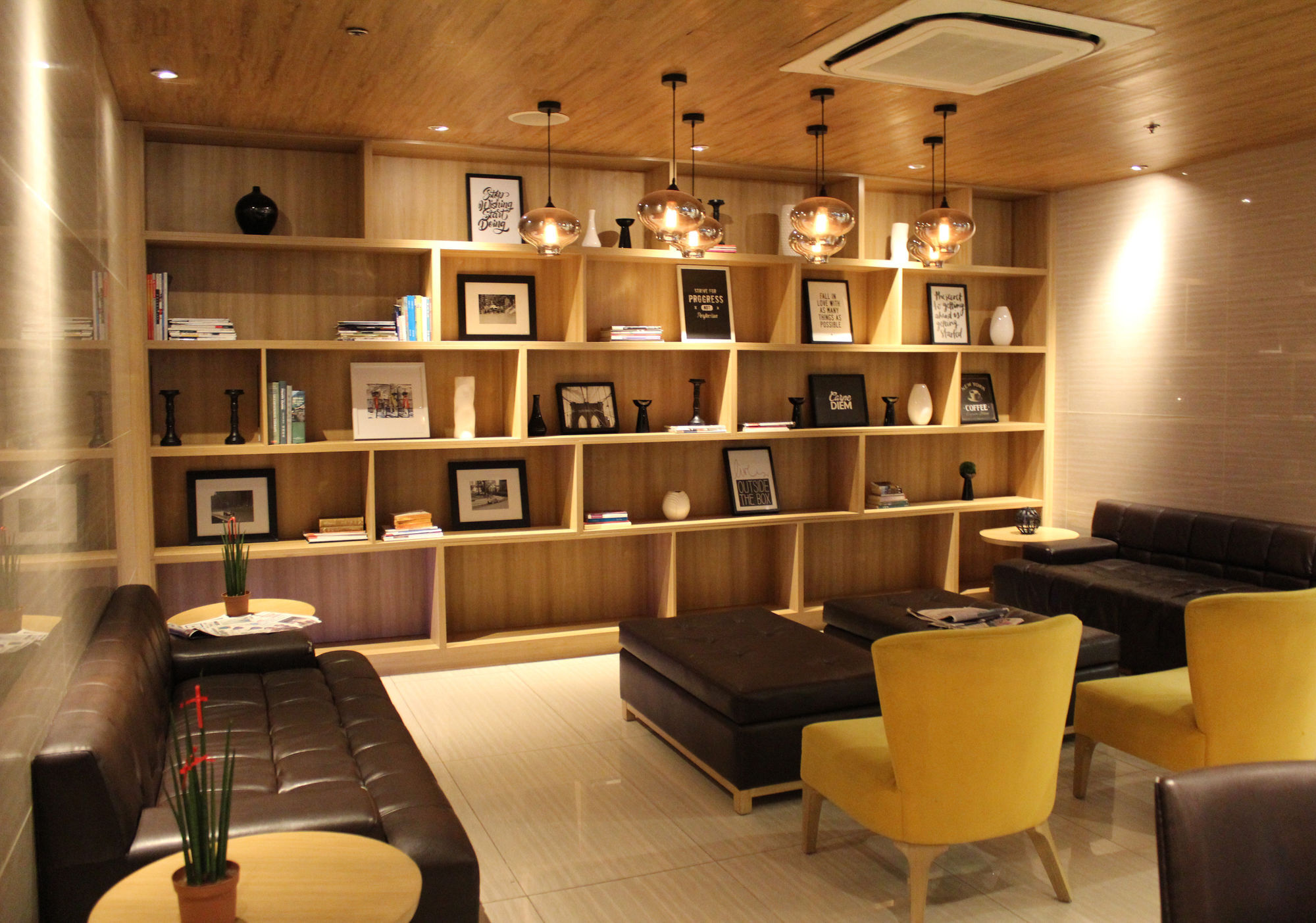 เมดิสัน 101 โฮเต็ล + ทาวเวอร์ Hotel เกซอนซิตี้ ภายนอก รูปภาพ