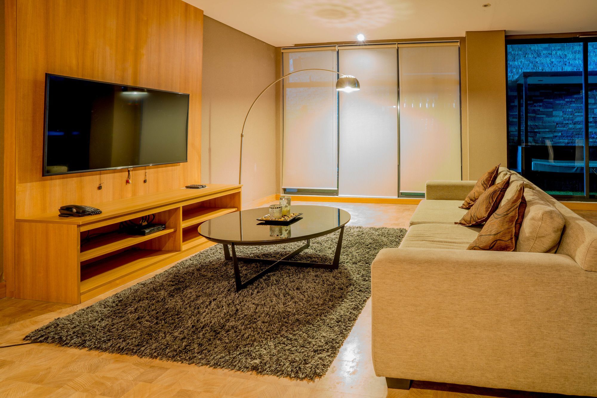 เมดิสัน 101 โฮเต็ล + ทาวเวอร์ Hotel เกซอนซิตี้ ภายนอก รูปภาพ